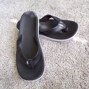 Nike flip flops 6